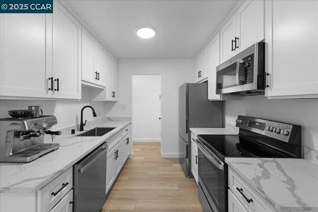 San Ramon, CA 94583,8975 Alcosta Blvd #116