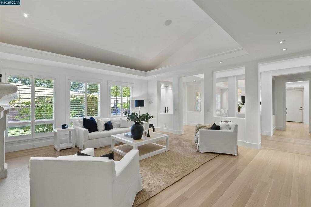 Orinda, CA 94563,15 Orinda View Road