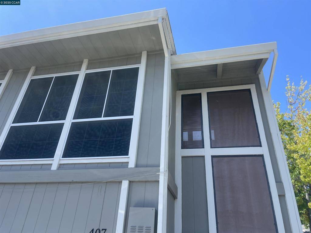 Pleasant Hill, CA 94523,407 Ridgeview dr