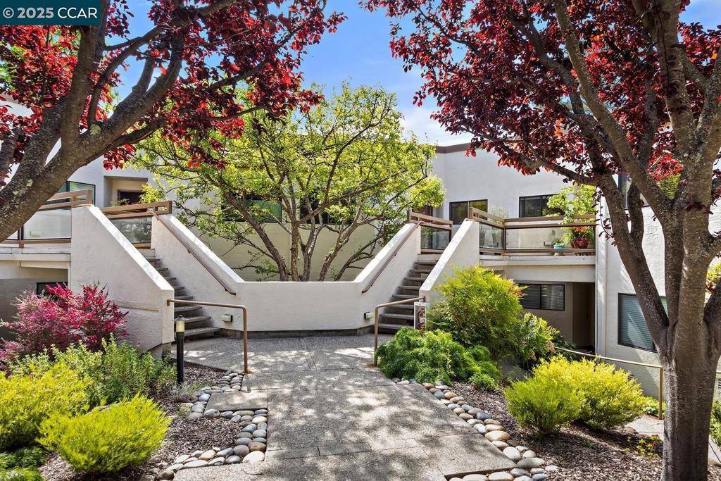 Walnut Creek, CA 94595,3306 Ptarmigan Dr #2B