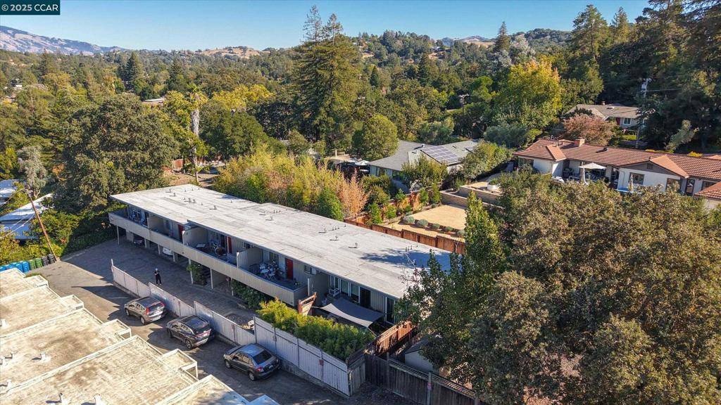 Lafayette, CA 94549,891 Bell Street