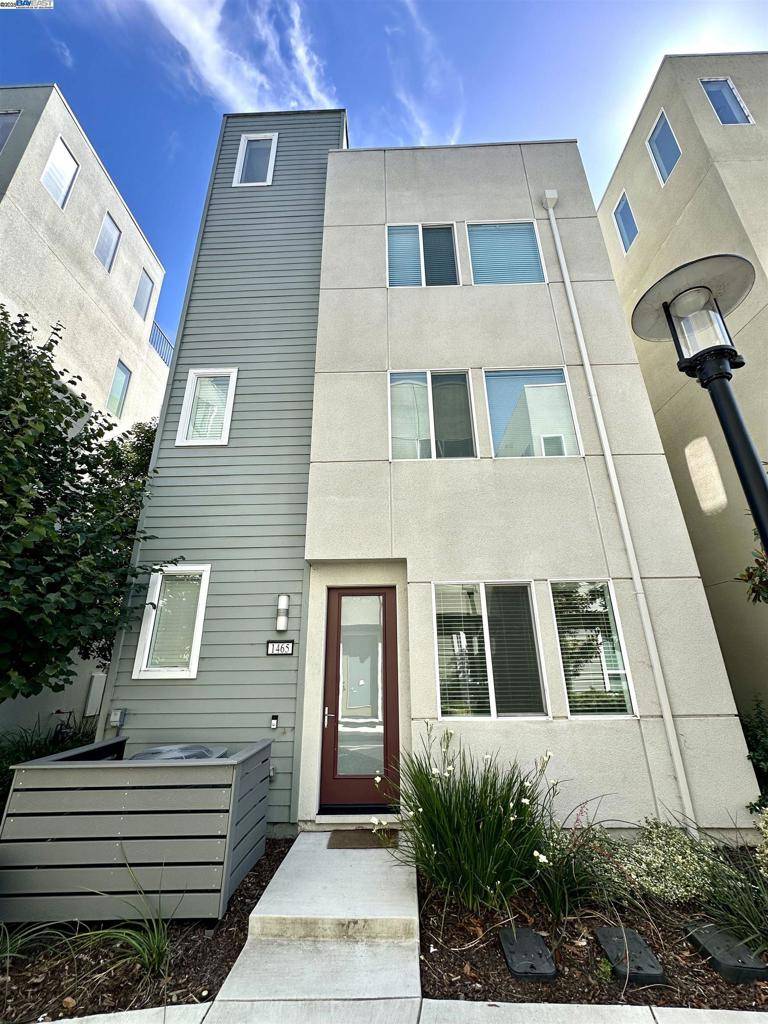 Richmond, CA 94804,1465 Latitudes Way
