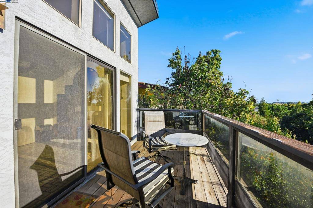 Hayward, CA 94544,29673 Holiday St