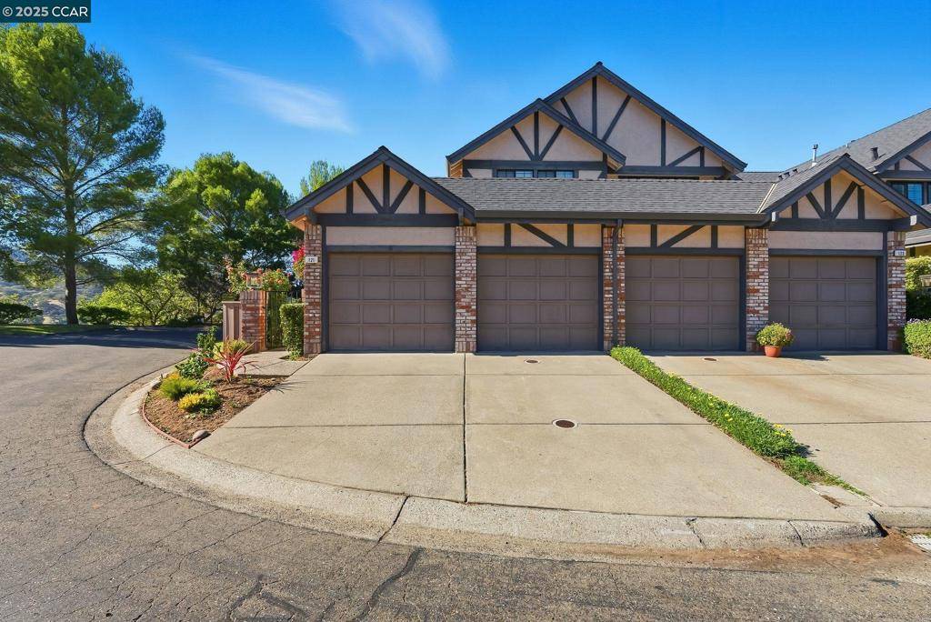 Lafayette, CA 94549,121 Haslemere Ct