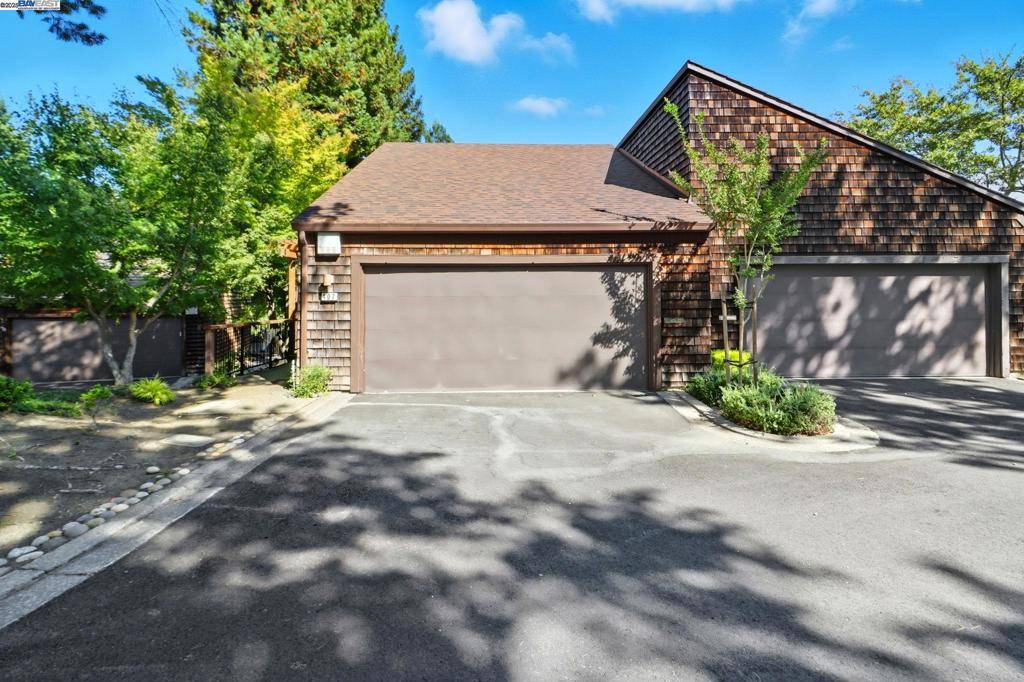 Orinda, CA 94563,407 Wovenwood