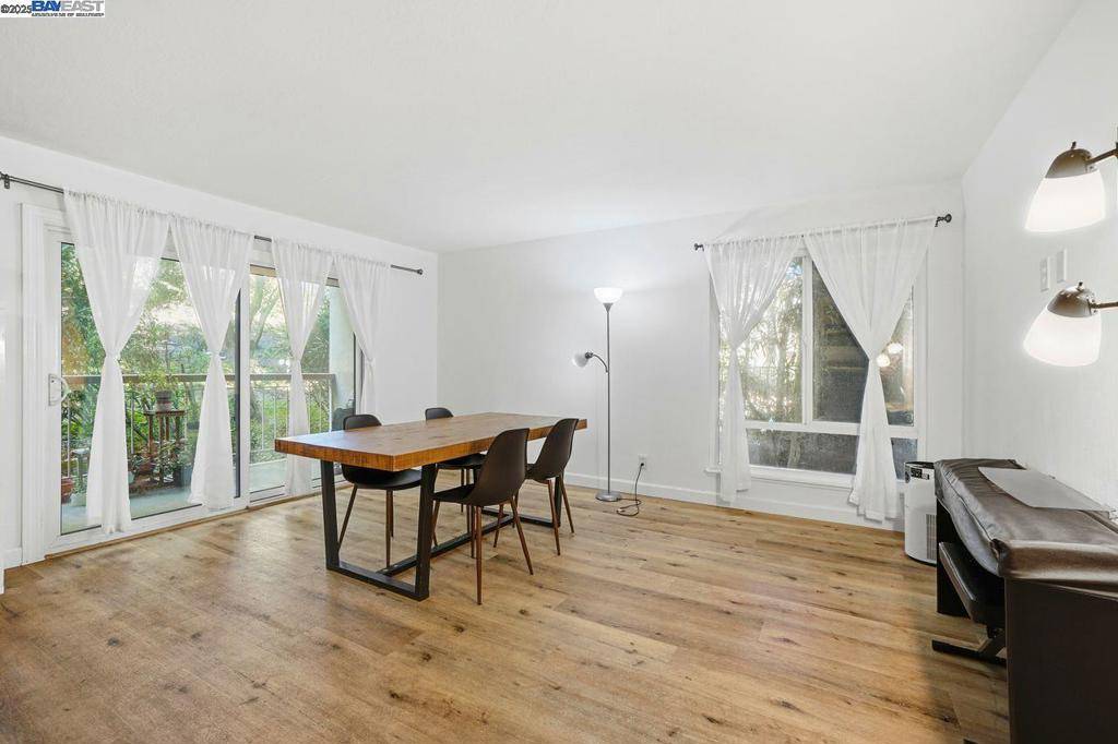 Walnut Creek, CA 94596,310 N Civic Dr #102