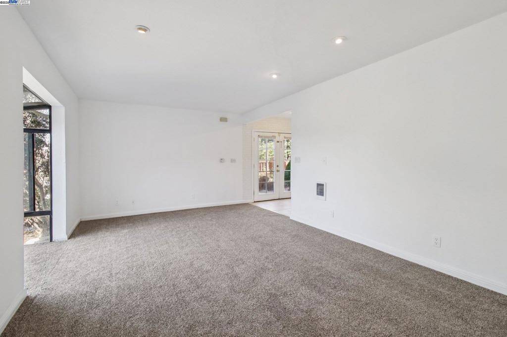 San Leandro, CA 94578,14683 Midland Rd