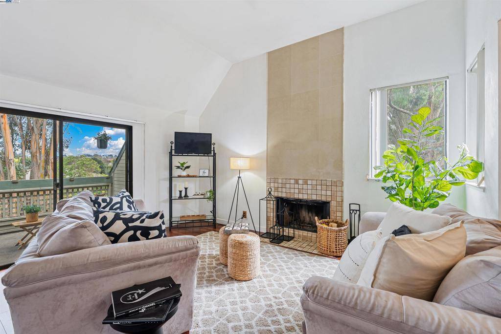 Richmond, CA 94806,2742 East Ct