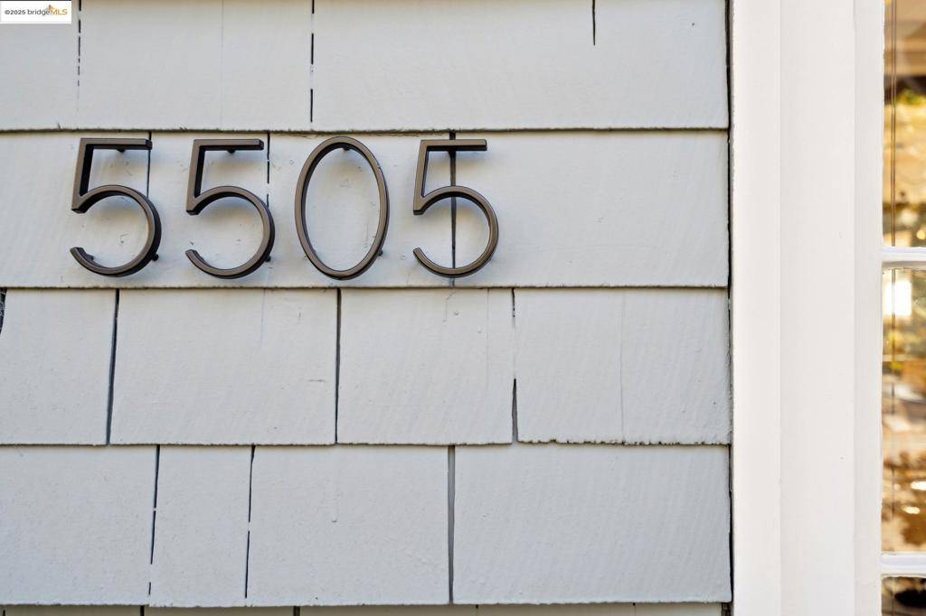 Oakland, CA 94618,5505 Kales Avenue