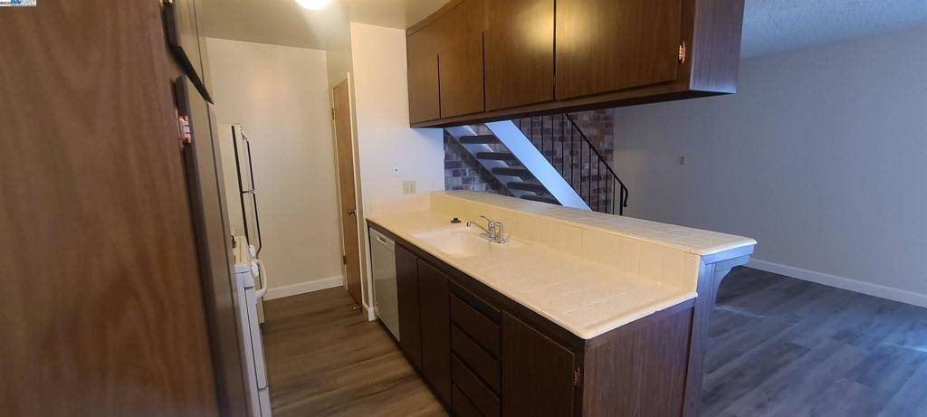 Pleasanton, CA 94588-8154,Address not disclosed