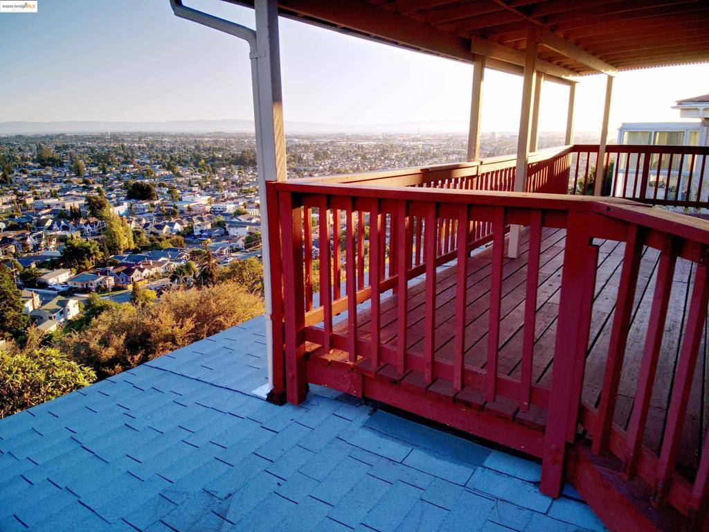 Oakland, CA 94605,6933 Simson Street