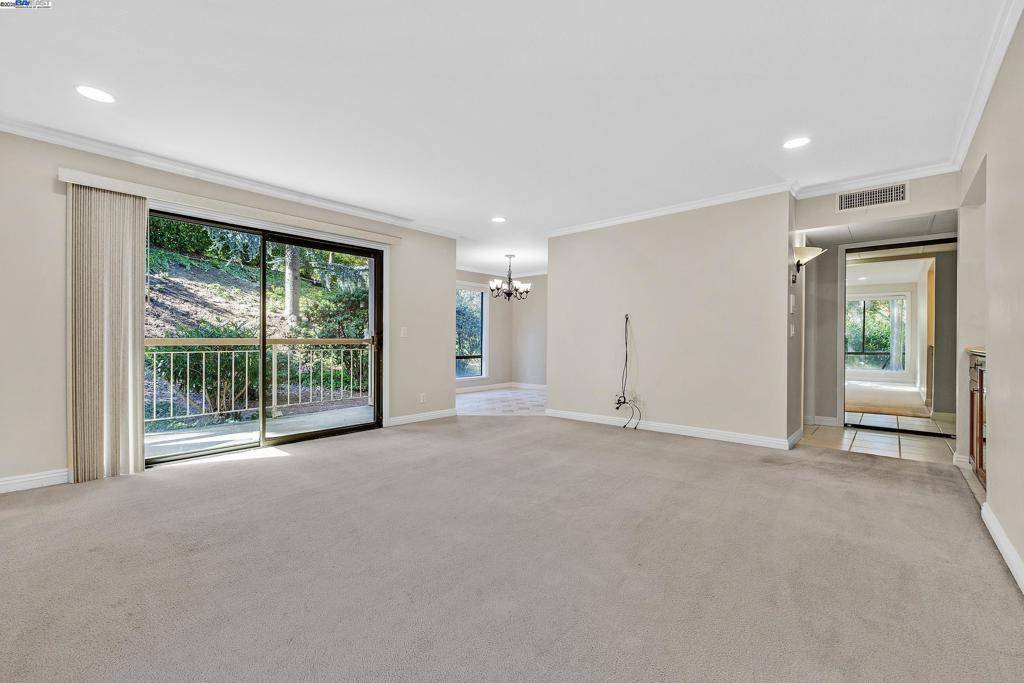 Walnut Creek, CA 94596,310 N Civic Dr #101