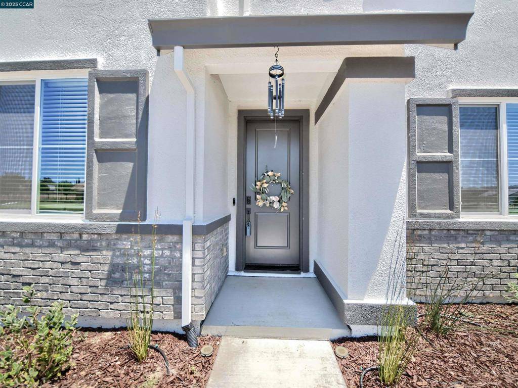 Antioch, CA 94509,5445 Oneida Way