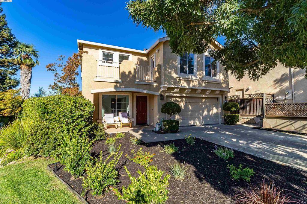 Martinez, CA 94553,592 Ross Cir