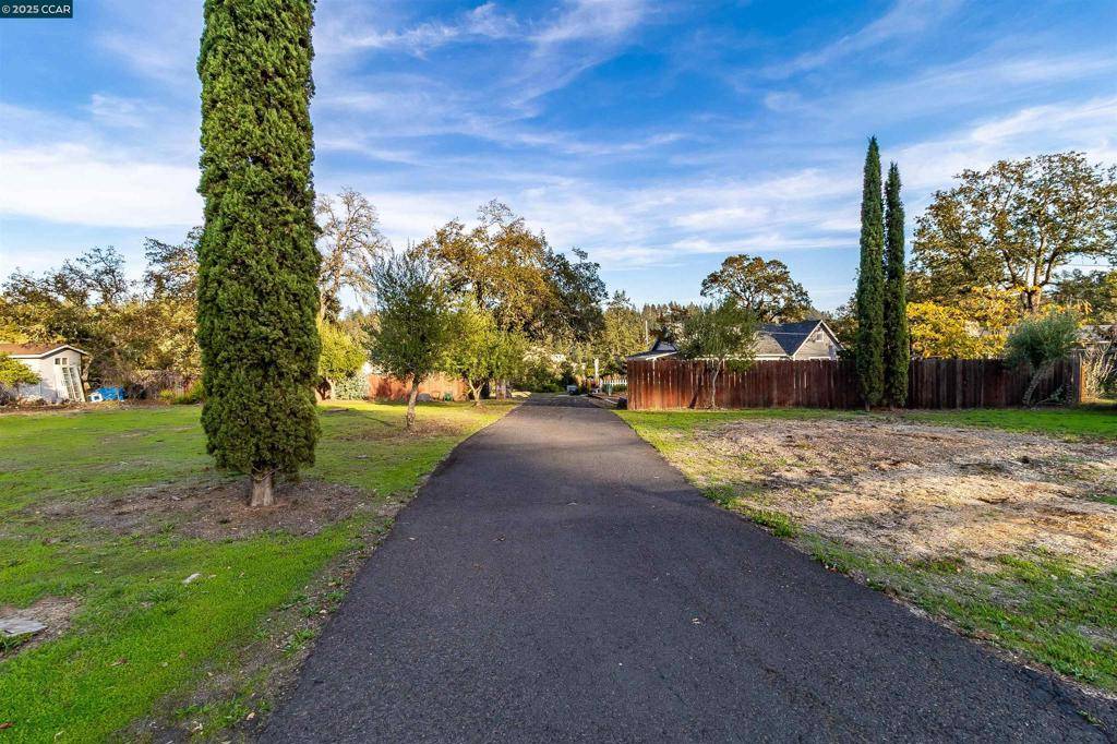 Angwin, CA 94508,80 Diogenes Dr