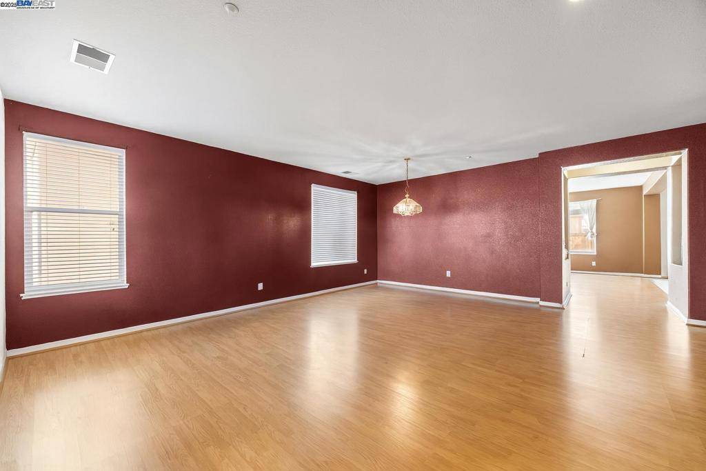 American Canyon, CA 94503,127 Entrada Cir