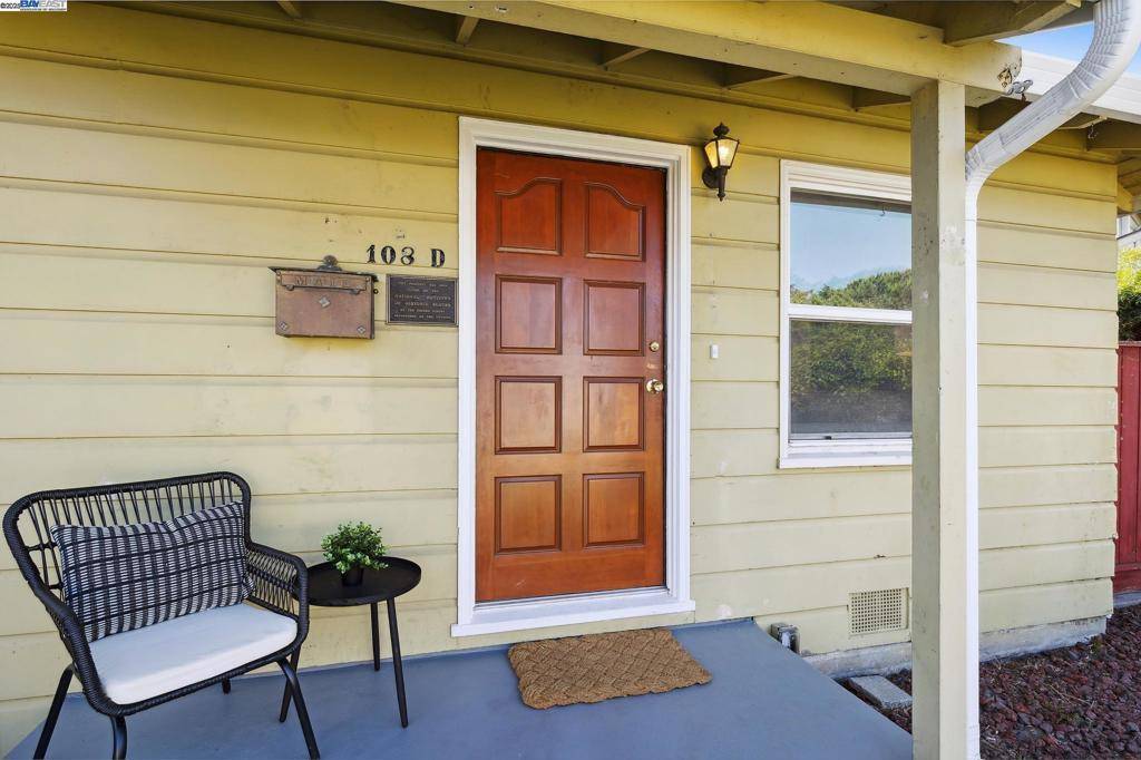 Alameda, CA 94501,108 Cypress St #D