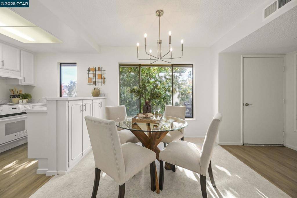 Walnut Creek, CA 94595,1324 Singingwood Court ##3