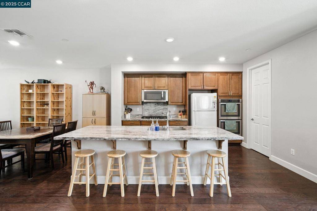 Dublin, CA 94568,3988 Windsor Way