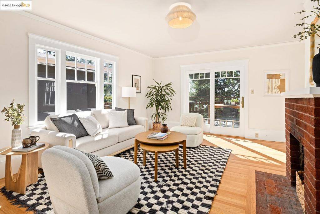 Berkeley, CA 94707,1124 Walnut St