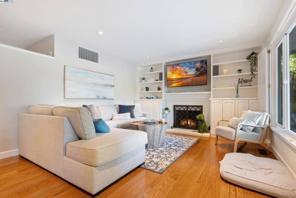 Danville, CA 94526,166 Ramona Rd