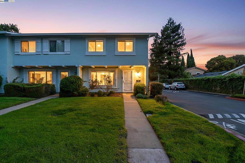 Fremont, CA 94536,38618 Royal Ann Cmn