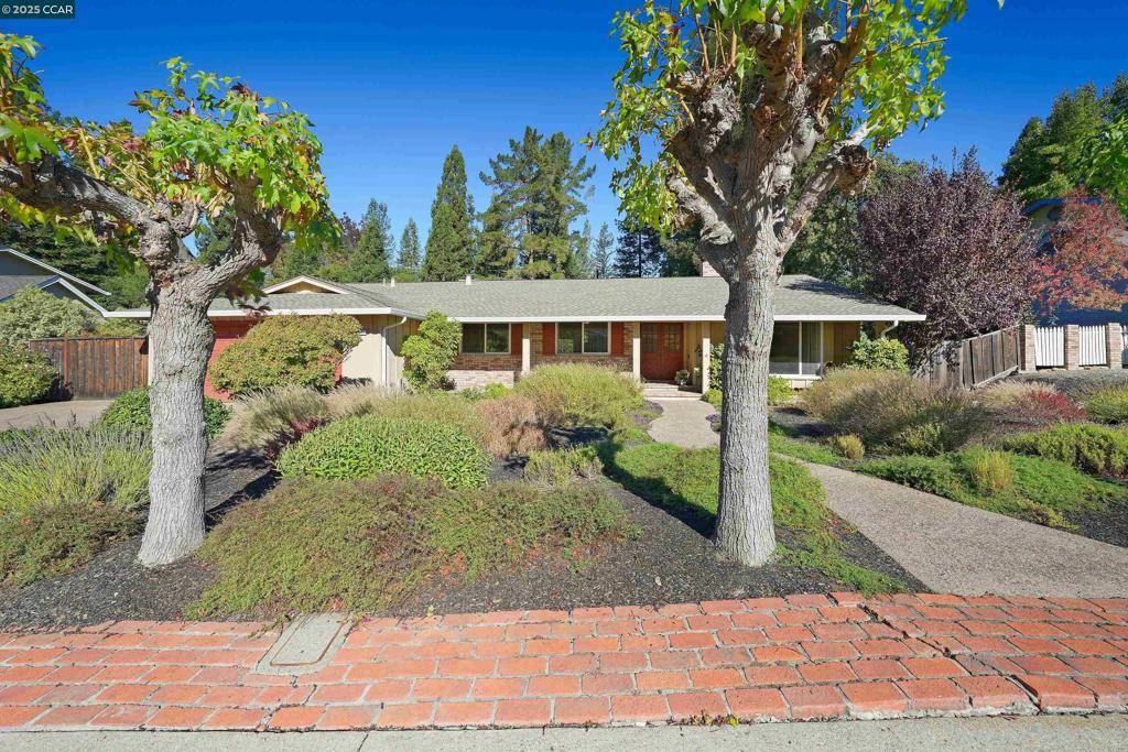 Moraga, CA 94556,1581 Del Monte Ct