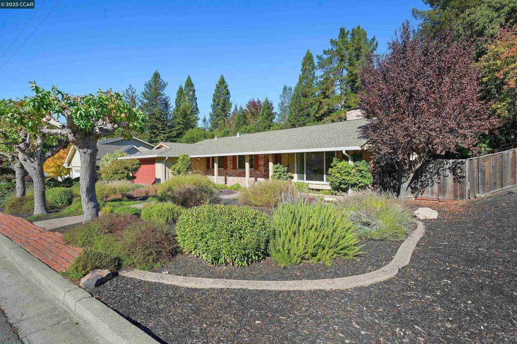 Moraga, CA 94556,1581 Del Monte Ct