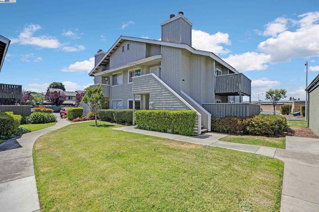 San Leandro, CA 94578,394 Caliente Dr