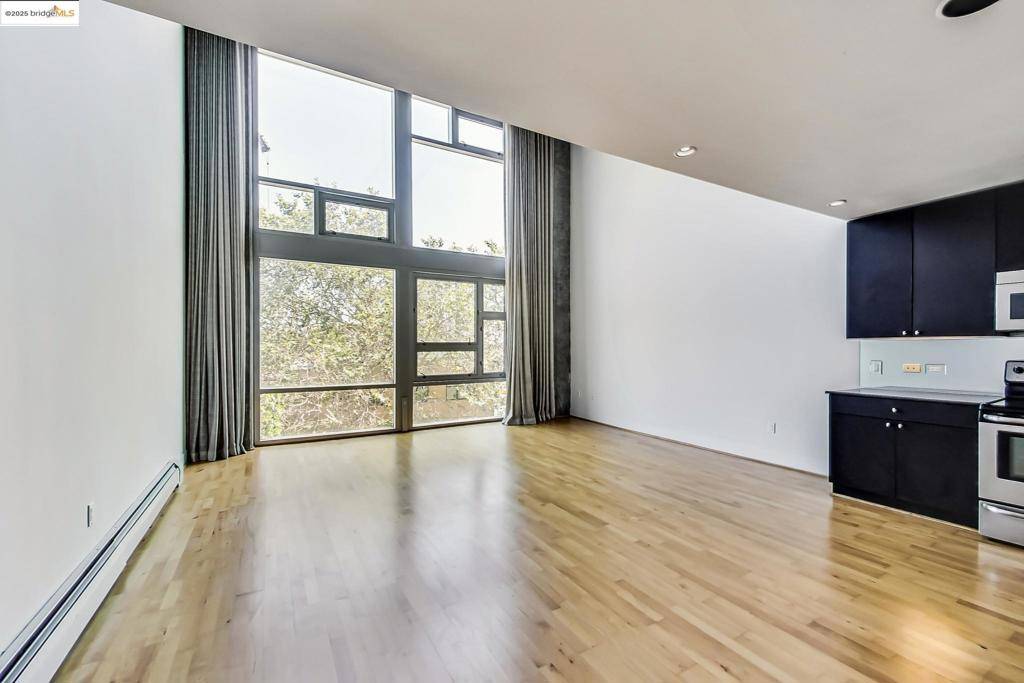 Oakland, CA 94607,311 Oak St