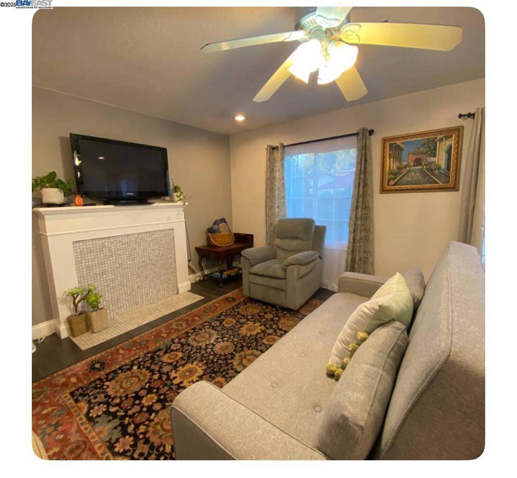 San Leandro, CA 94578,1112 Adason Dr