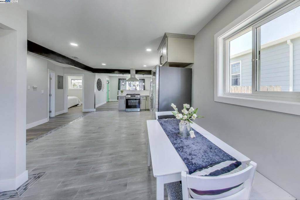 Martinez, CA 94553,2131 POMONA AVE