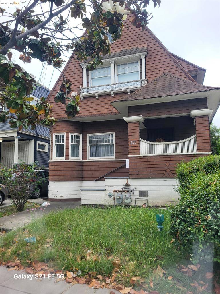 Oakland, CA 94609,699 33Rd St