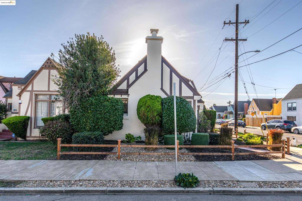 Oakland, CA 94621,7601 Holly Street