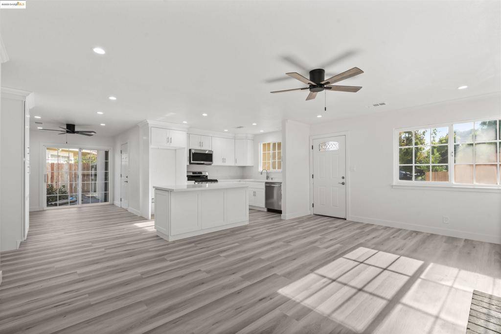 Bay Point, CA 94565,60 Riverside Ct