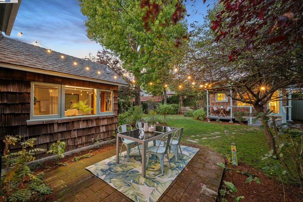 Albany, CA 94706,1197 CURTIS STREET