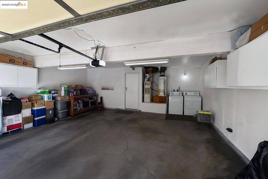 Whittier, CA 90605,13305 Meyer Rd #B