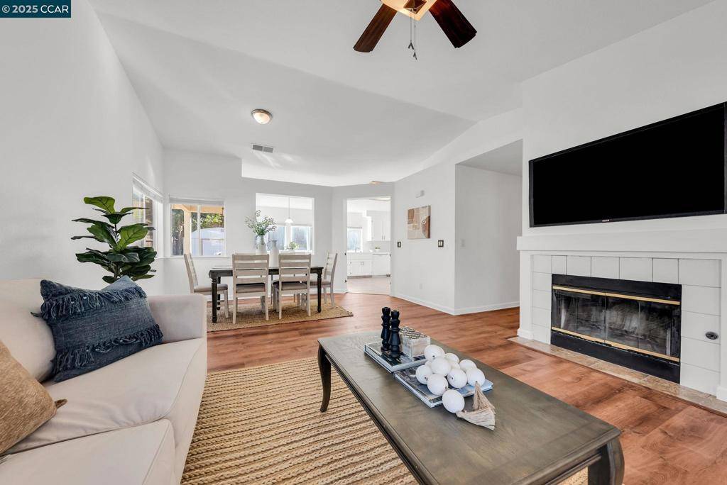 Hollister, CA 95023,1971 Glarner St