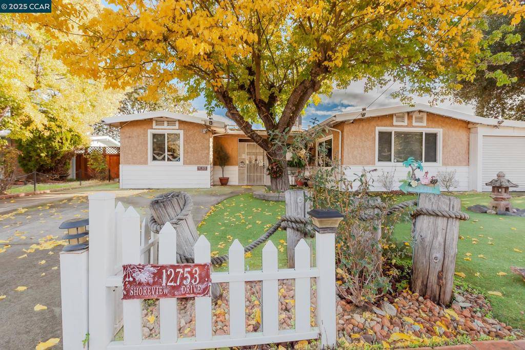 Clearlake Oaks, CA 95423,12753 Shoreview