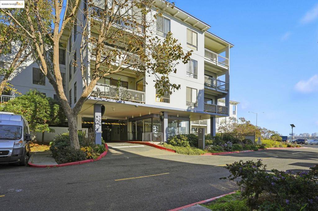 Emeryville, CA 94608,2 ADMIRAL DRIVE #B276