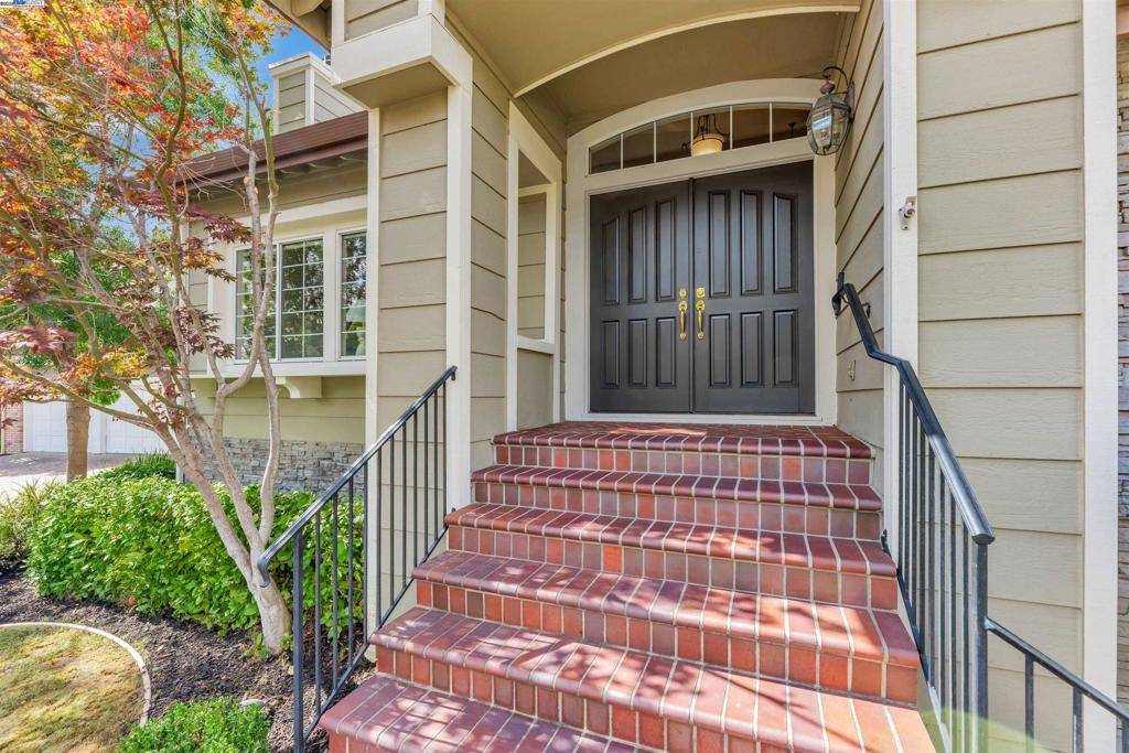 Lafayette, CA 94549,1169 Sunrise Ridge Dr