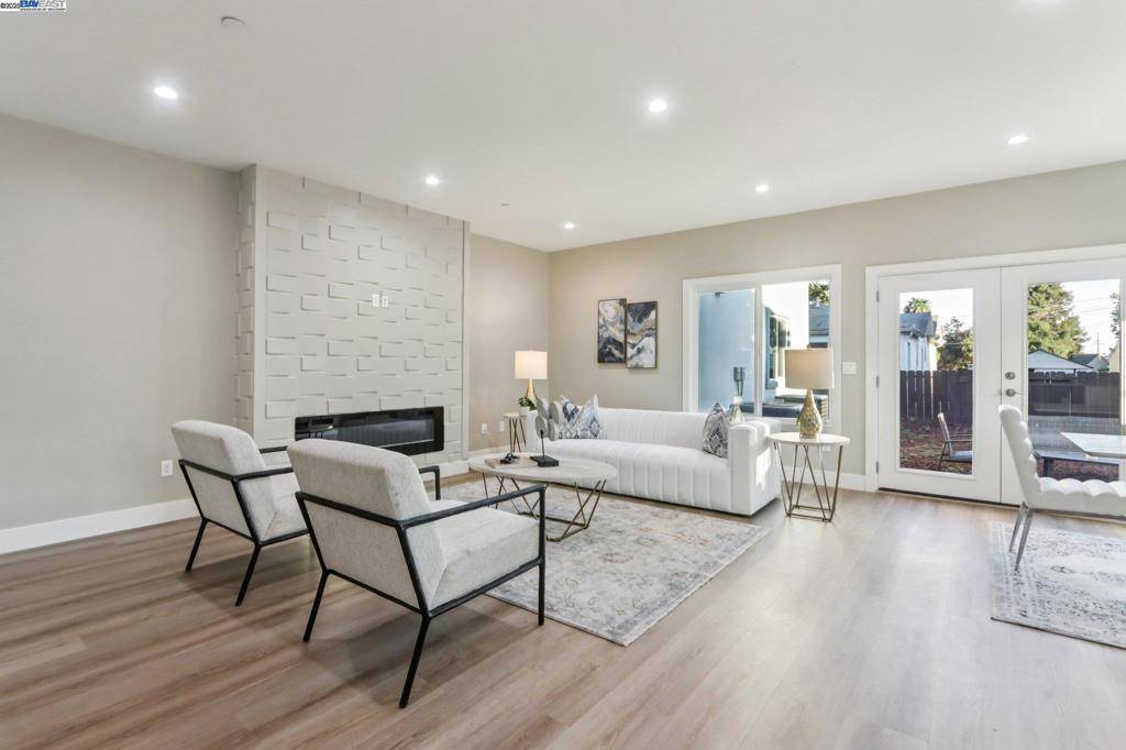 Hayward, CA 94544,265 Berry Avenue