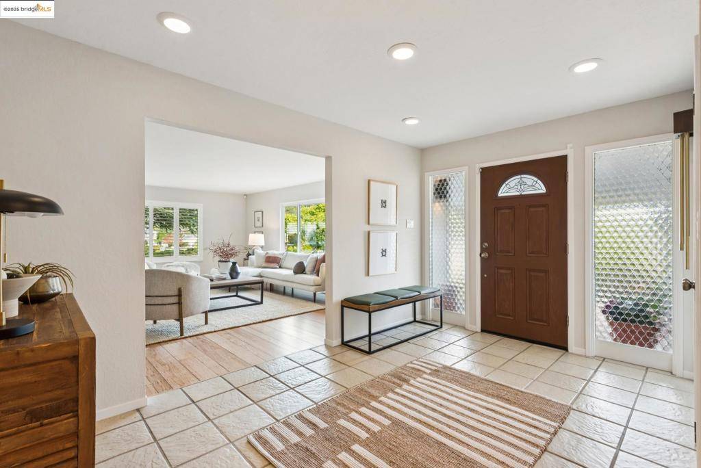 Oakland, CA 94605,10492 Royal Oak Rd