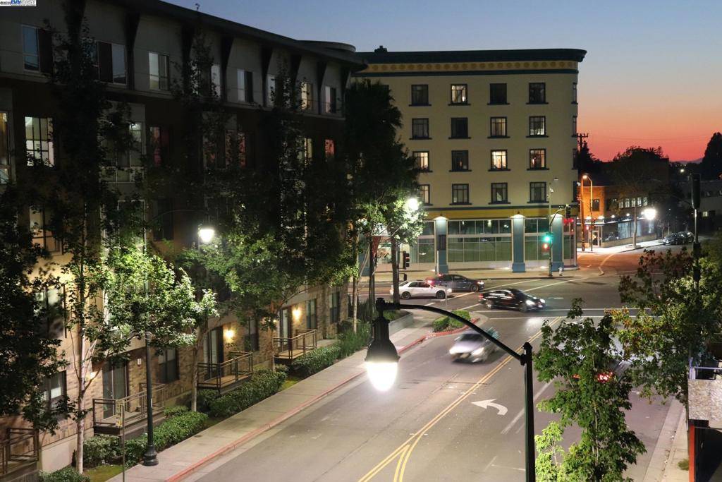 Oakland, CA 94612,630 Thomas L Berkley Way #403