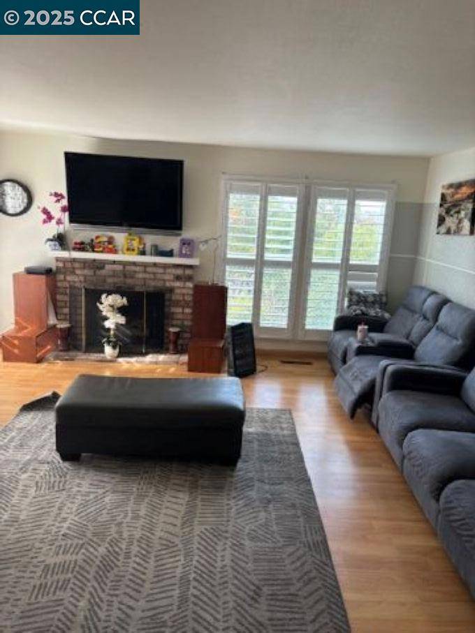 El Sobrante, CA 94603,965 Parkside Drive