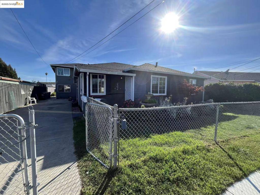 Oakland, CA 94603,262 Fitzpatrick Rd