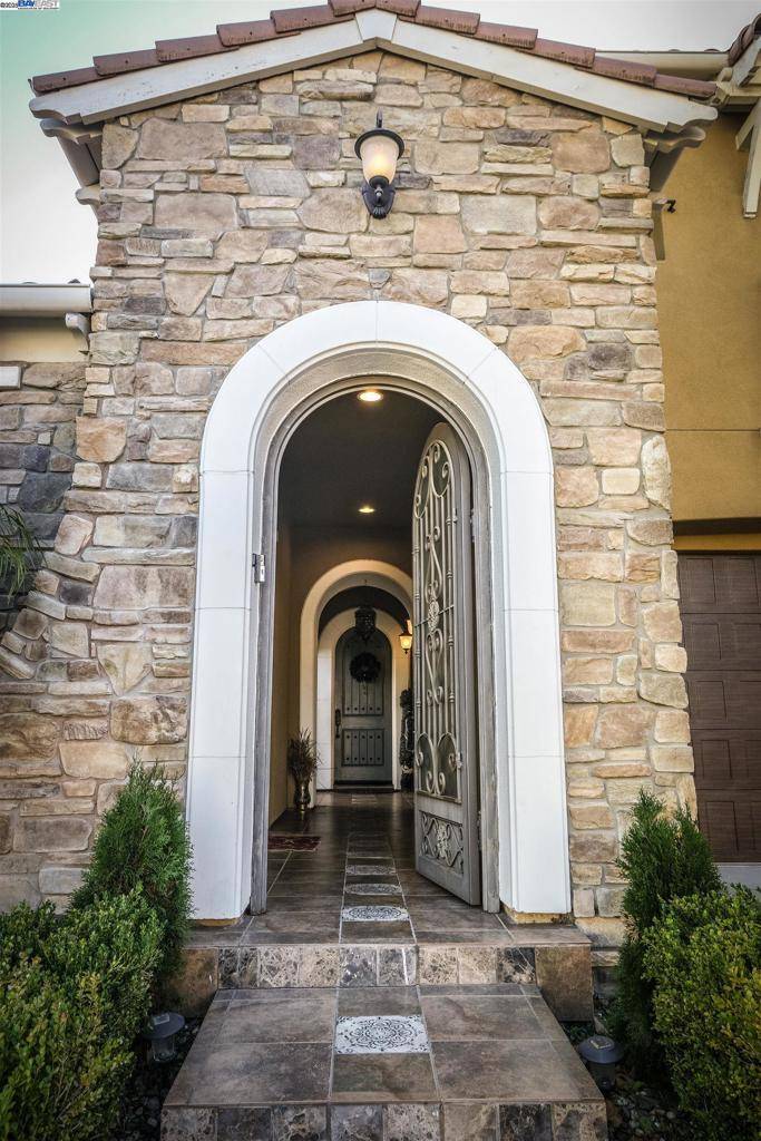 San Ramon, CA 94582,3252 Carpenter Way