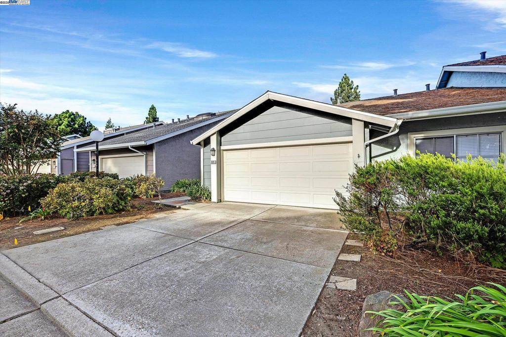 San Leandro, CA 94577,2476 Wimbledon Ln