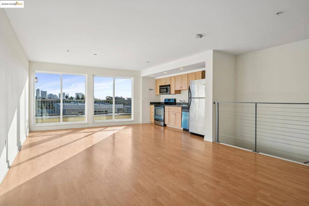 Oakland, CA 94609,485 W Macarthur Blvd #407