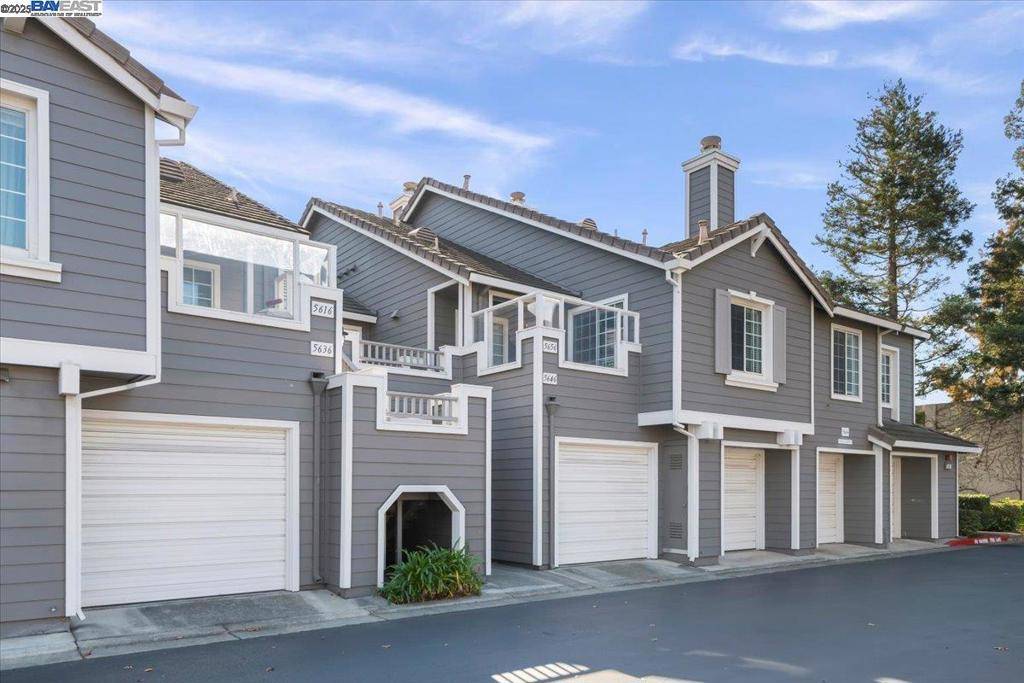 Fremont, CA 94538,5656 Snowflake Cmn